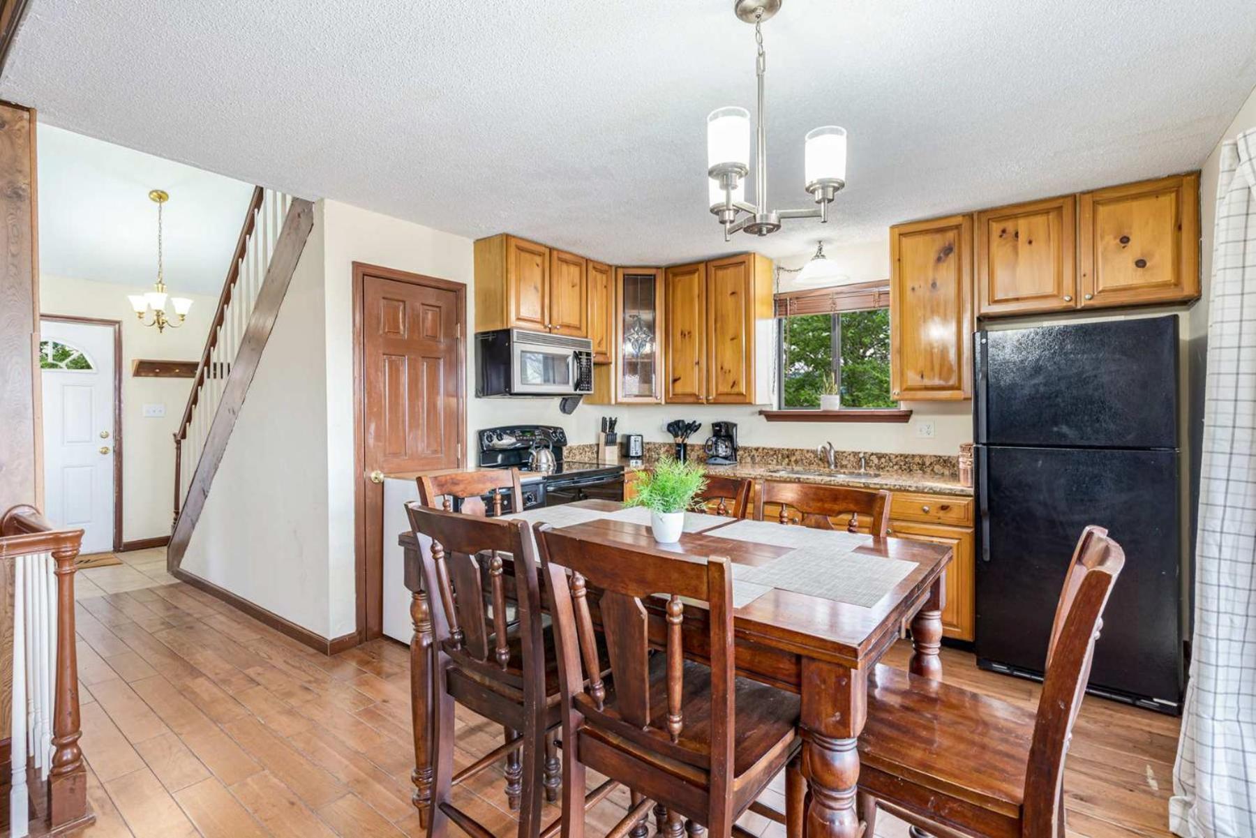 Amazing Views, Hot Tub, Fire Pit, Deck & Fireplace Inwood Extérieur photo